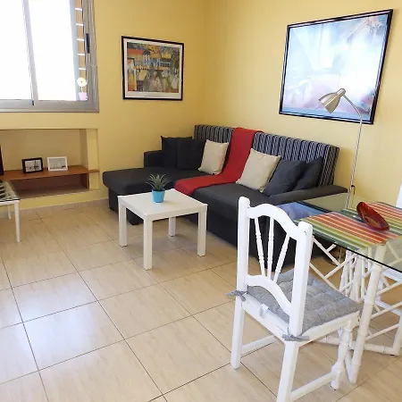 Apartamento Oeste 405 شقة *